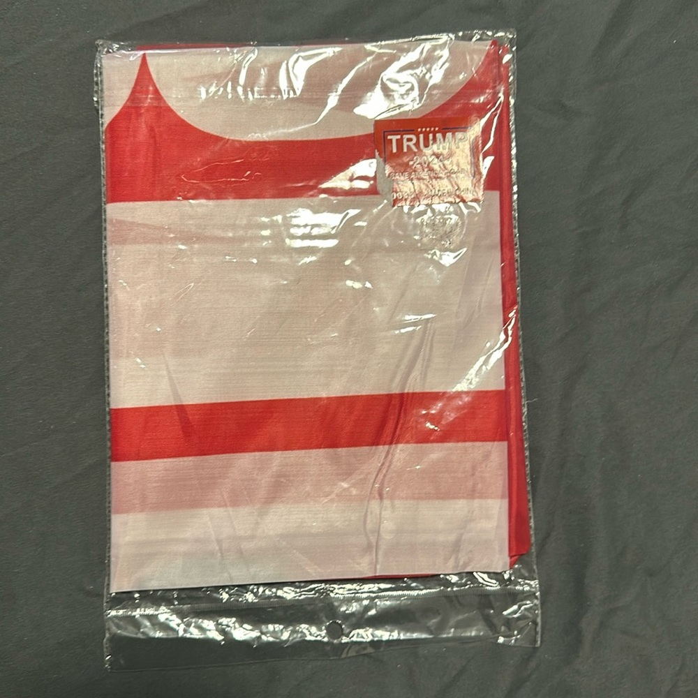 NWT TRUMP FLAG